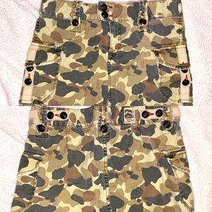 Lucky Brand camouflage mini skirt